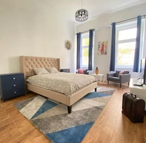 Lägenhet Raday Street, Spacious, Modern Budapest
