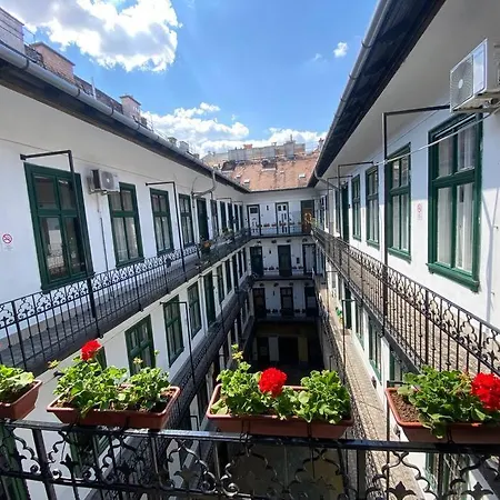 Appartement Raday Street, Spacious, Modern Budapest