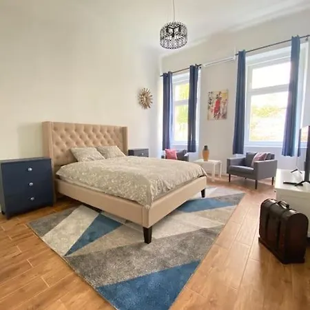 Lejlighed Raday Street, Spacious, Modern Budapest