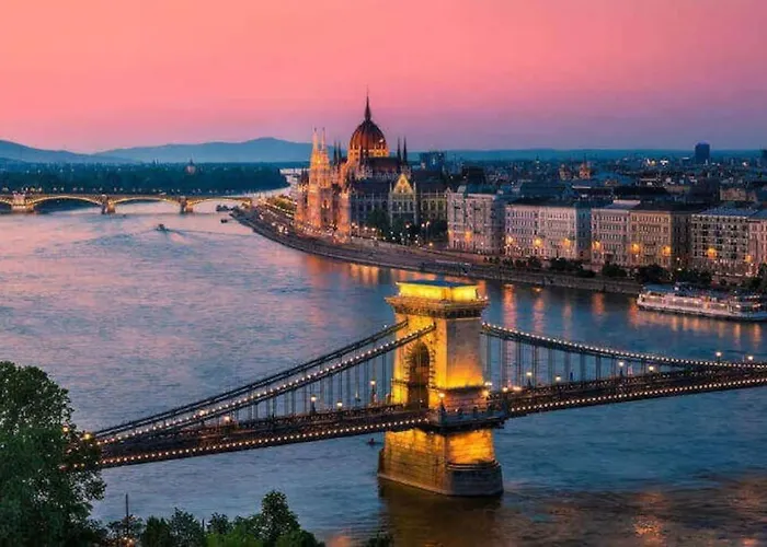 Raday Street, Spacious, Modern *